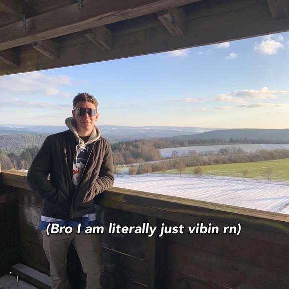 Poshmark profile picture for @attach